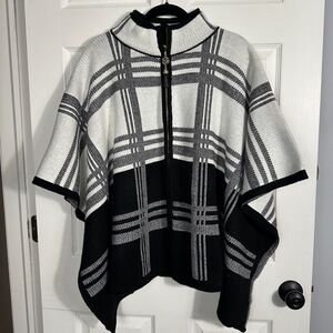 Anne Klein L/XL zip front cape/poncho, plaid, acrylic, layer, transitional